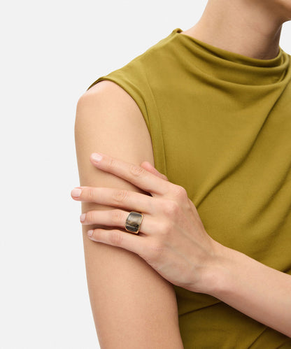 Kontrast Reçineli Metal Yüzük