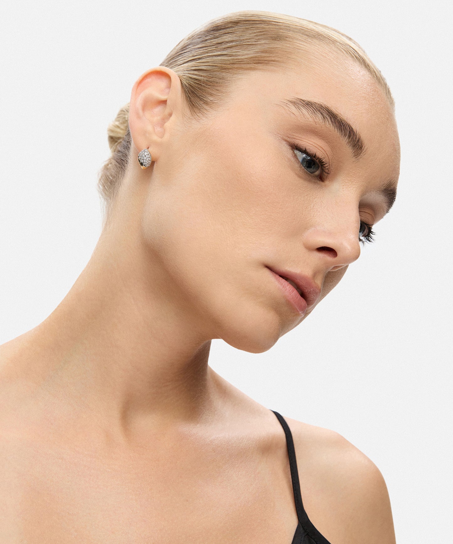 Kristal Taşlı Küpe Seti