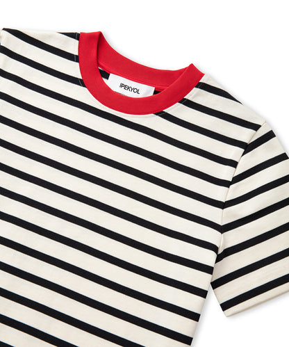 Kontrast Yaka Çizgili Tişört