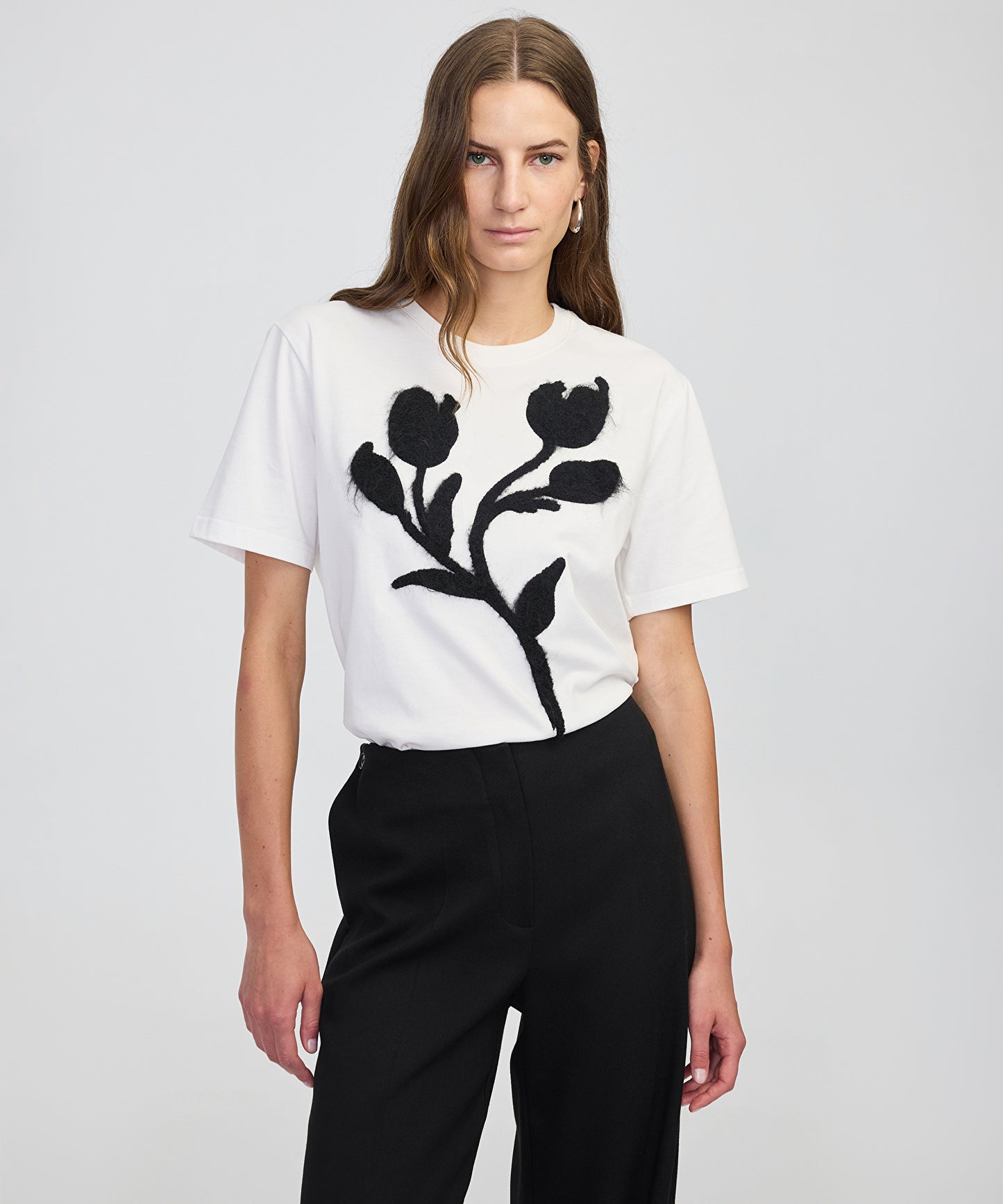 Üç Boyutlu Çiçekli Tişört
