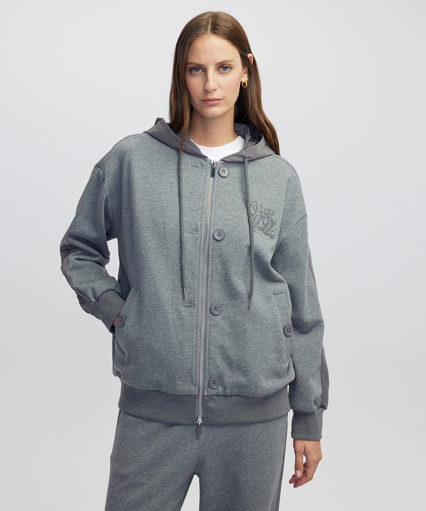 Düğme Aksesuarlı Sweatshirt