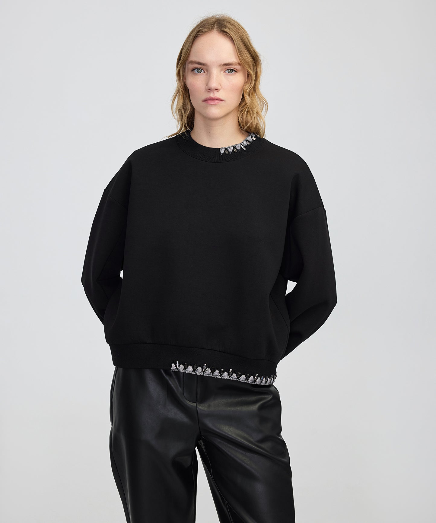Işlemeli Sweatshirt