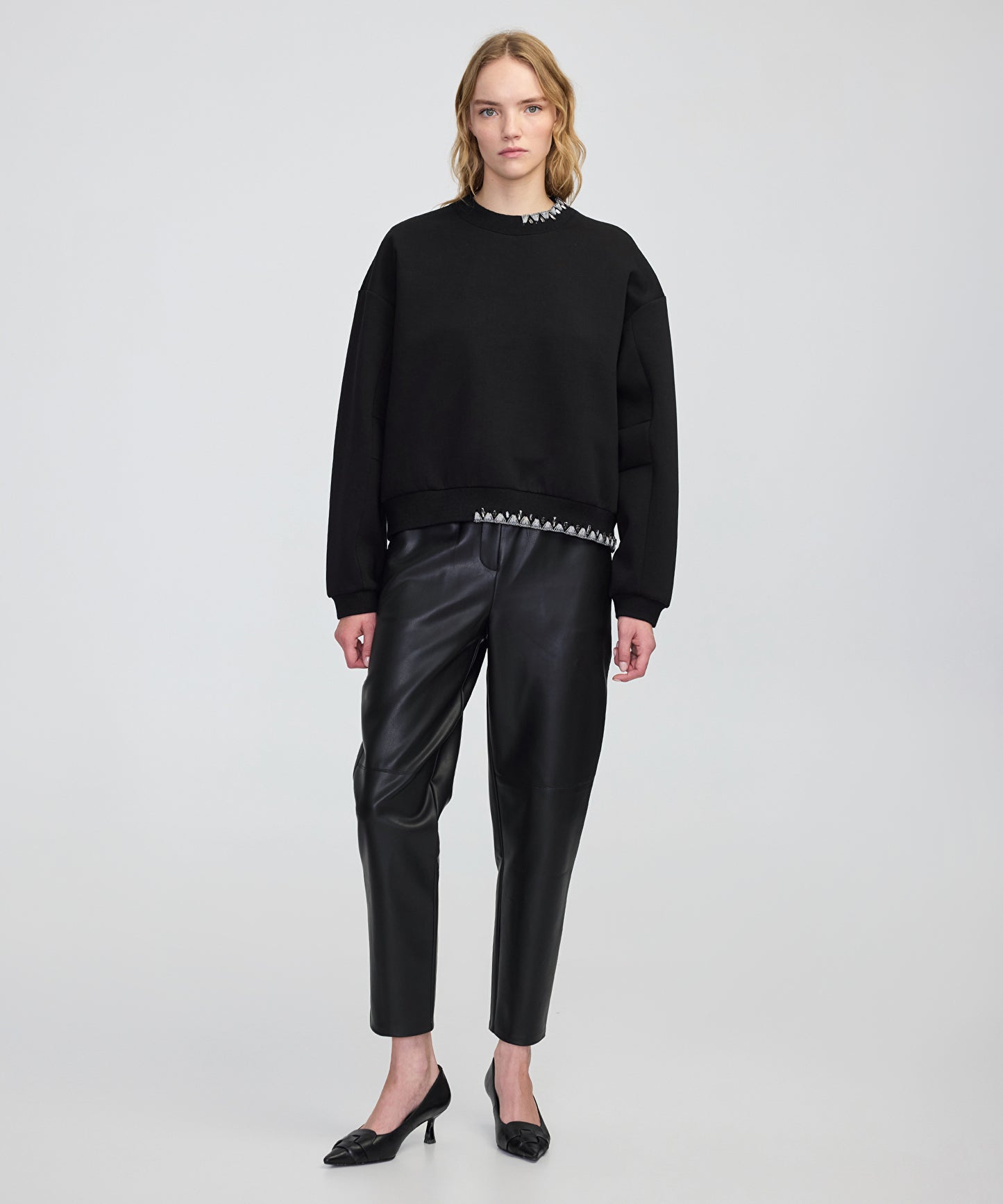 Işlemeli Sweatshirt