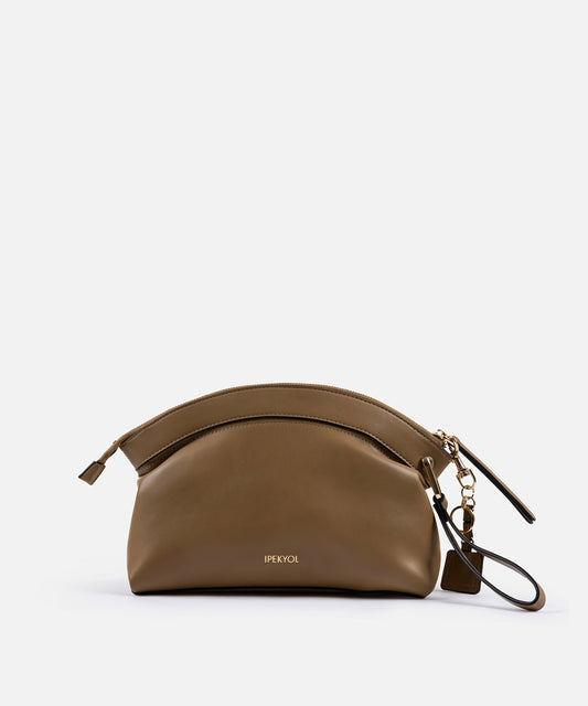 Deri Görünümlü Monogram Tokalı Clutch