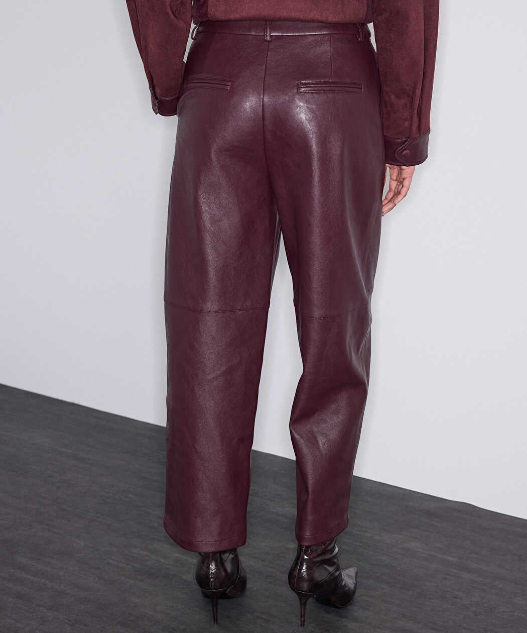 Mor Deri Görünümlü Barrel Fit Pantolon Iw6260003262008 | Ipekyol
