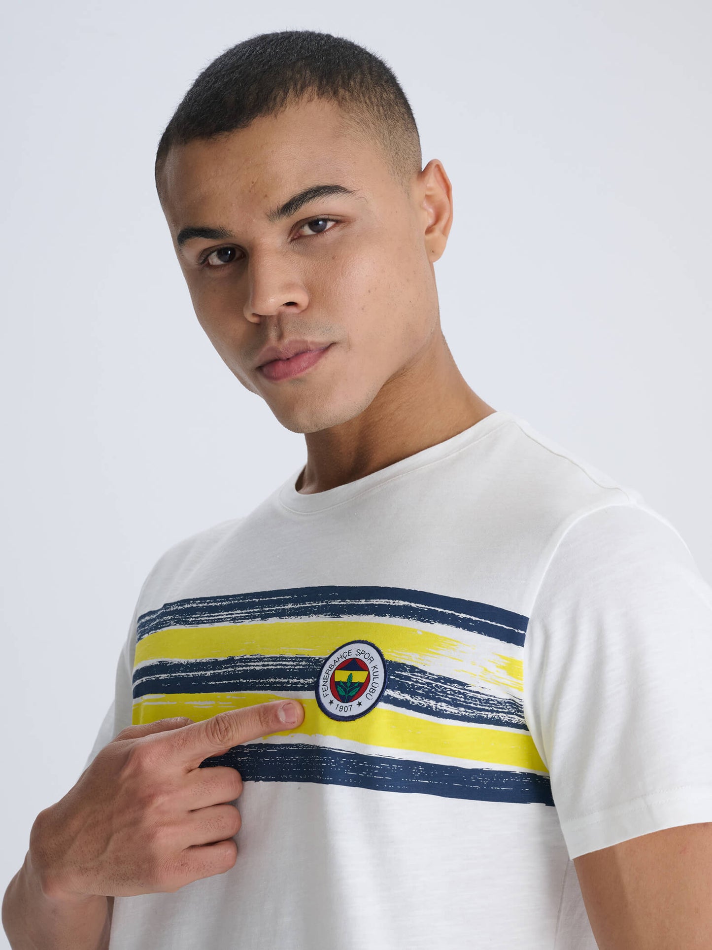 Fenerbahçe Beyaz Tribün Brush Şeritli Erkek Tshirt