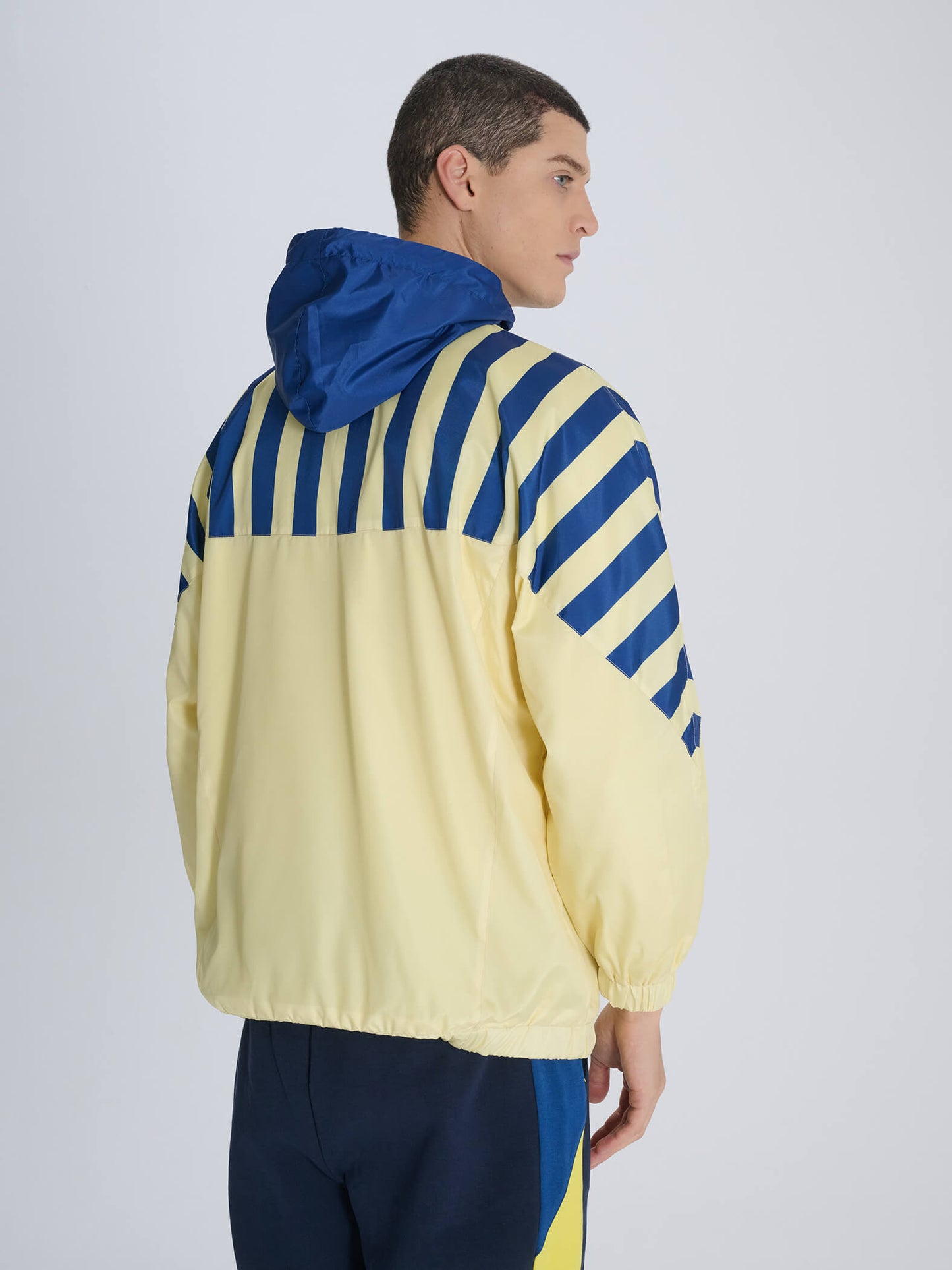 Fenerbahçe Sarı Tribün Çubuk Bloklu Erkek Yağmurluk