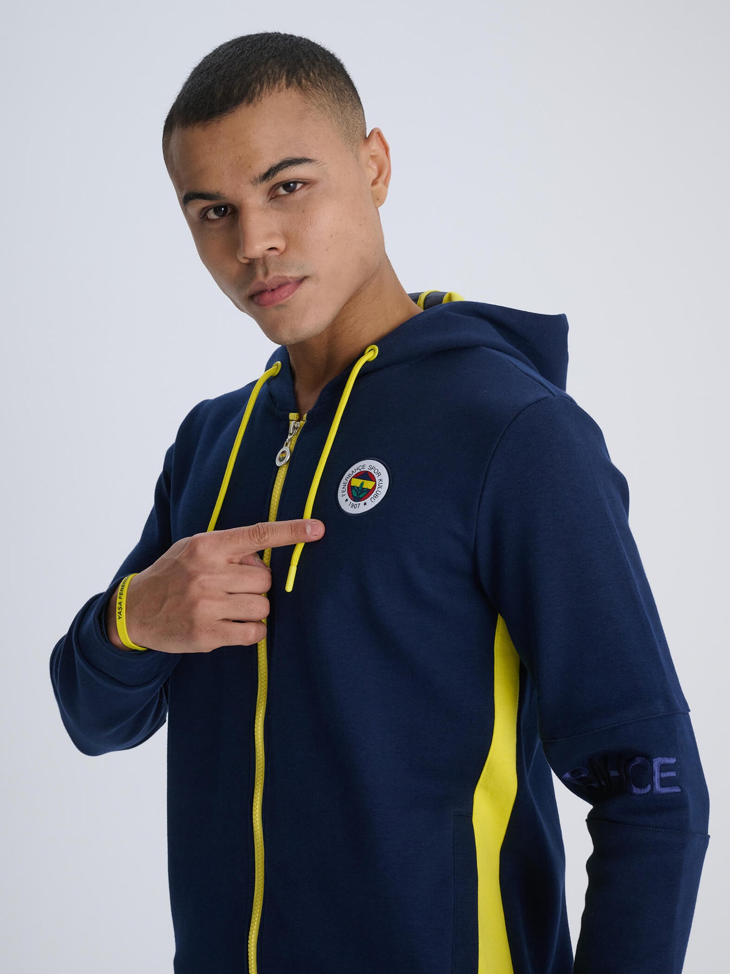 Fenerbahçe Lacivert Tribün Parça Detaylı Erkek Sweatshirt