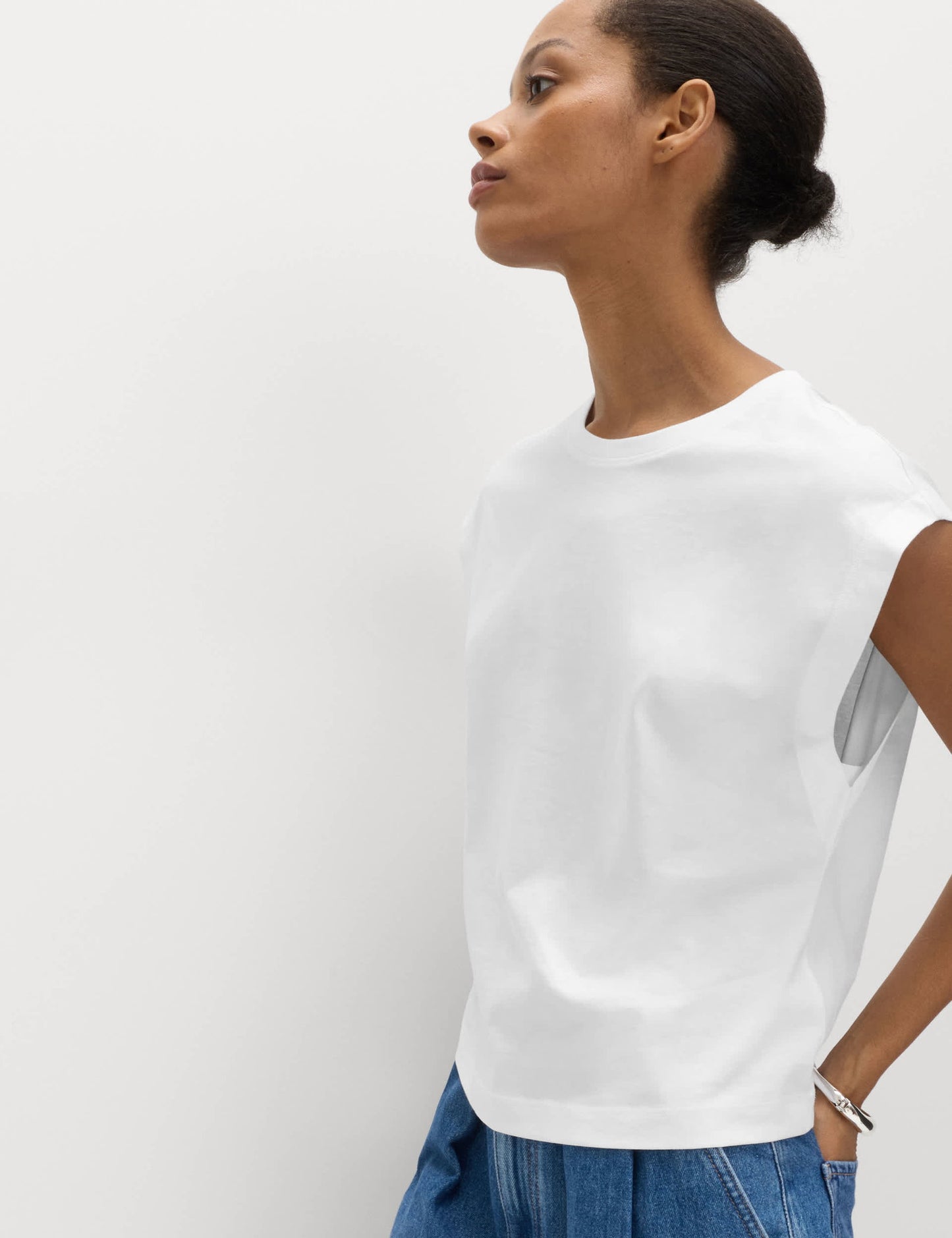 Saf Pamuklu T-shirt
