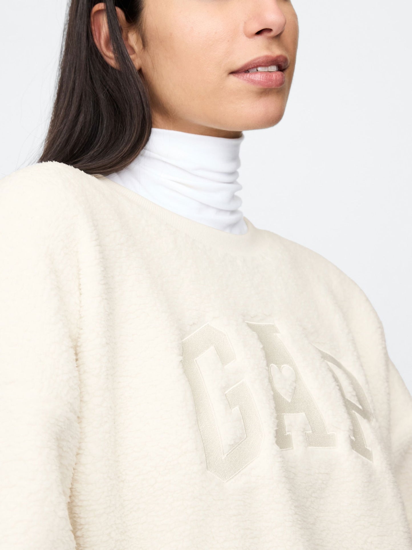 Kırık Beyaz Gap Logo Oversize Sherpa Kalpli Sweatshirt