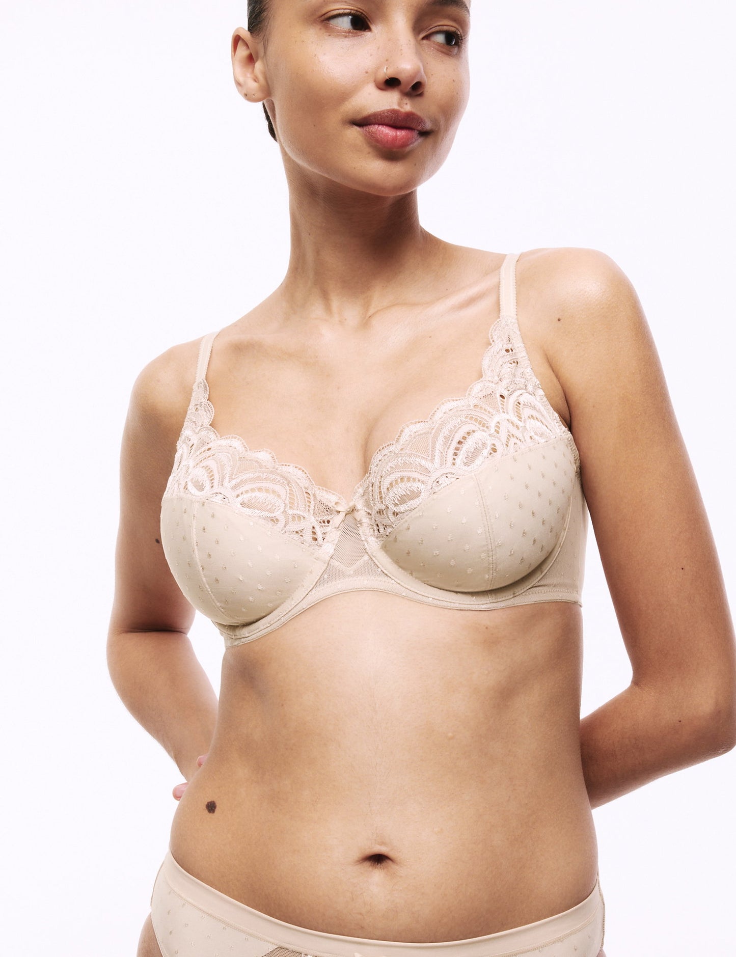 Amelia Dantelli Balenli Full Cup Sütyen