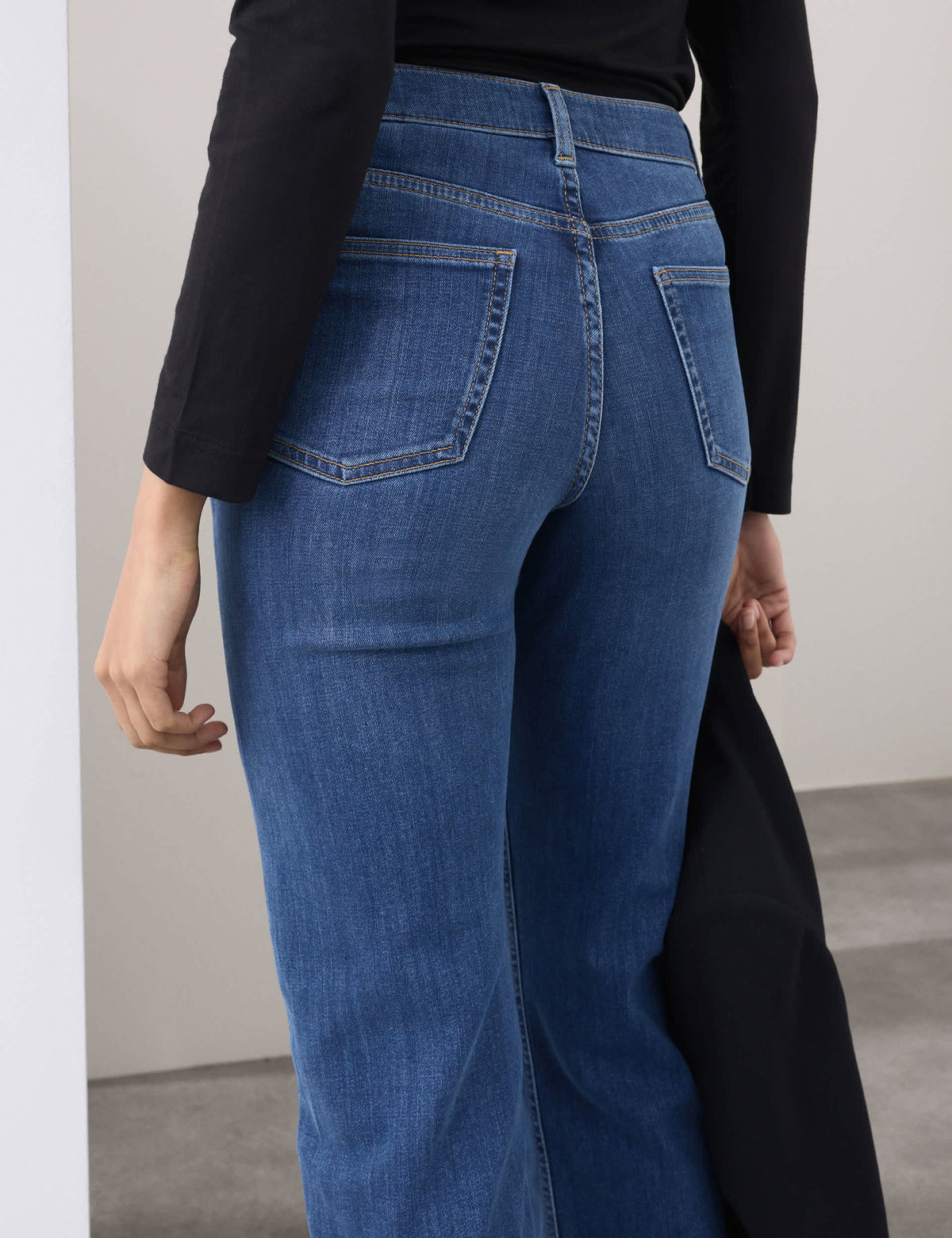 Yüksek Belli Straight Leg Jean