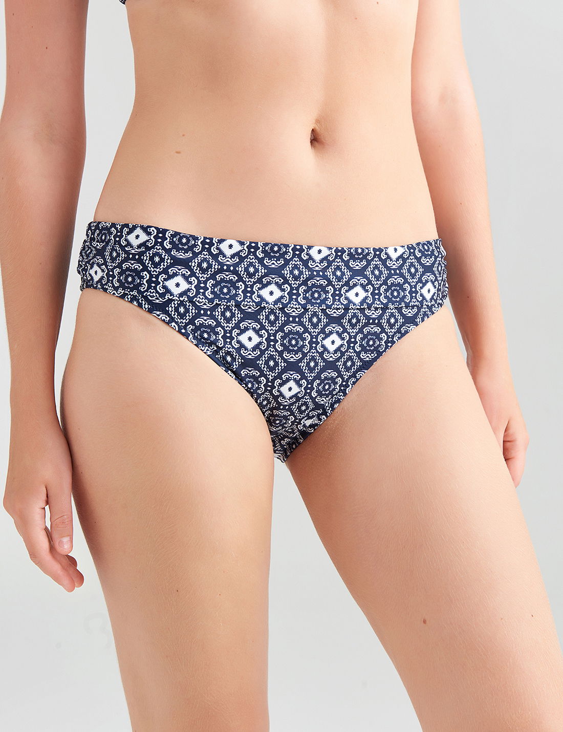 Regular Fit Desenli Bikini Altı