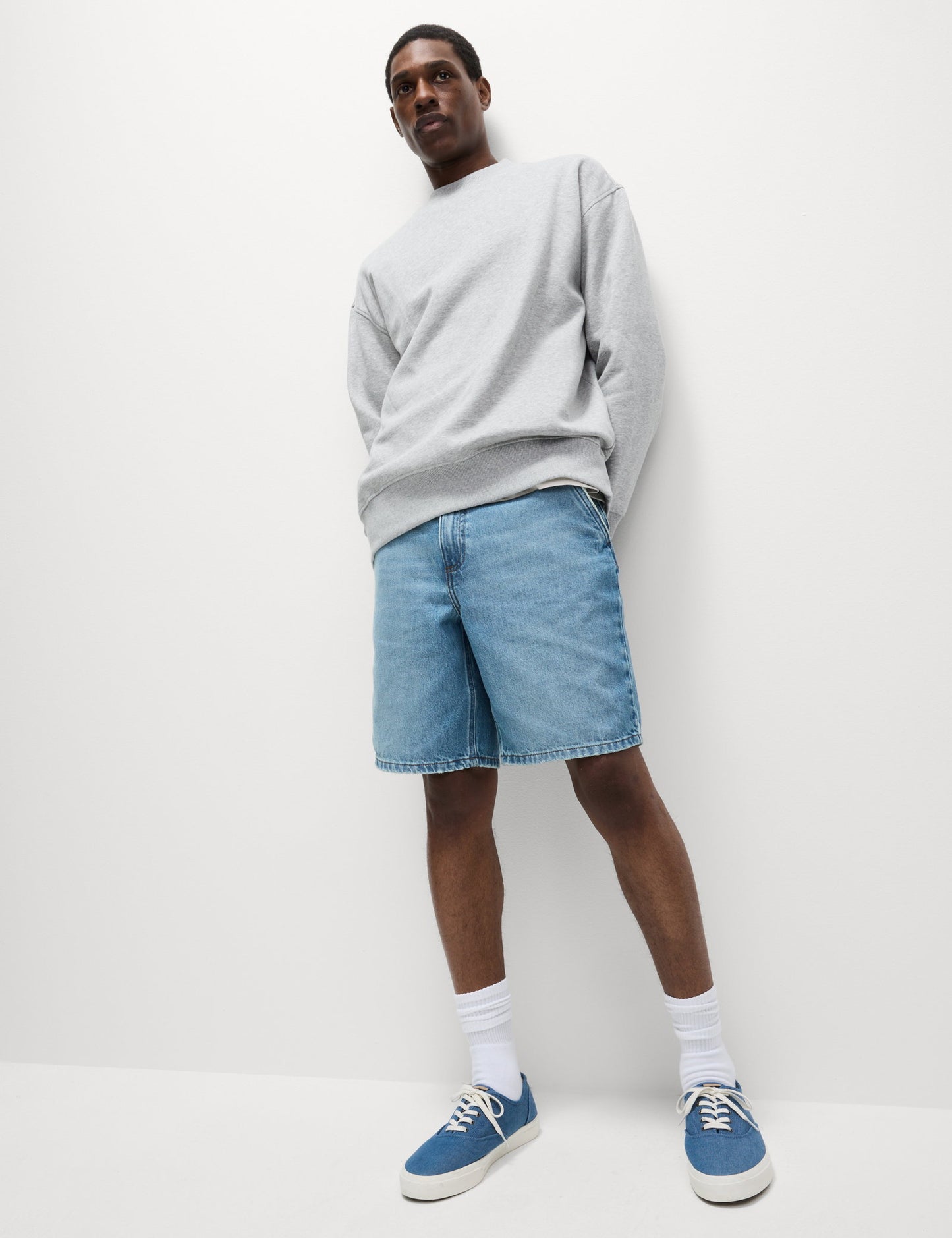 Düz Kesim Lightweight Denim Şort