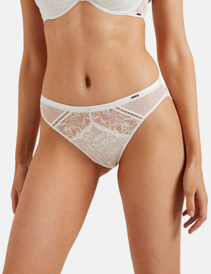 Aster Dantel Detaylı High Leg Külot