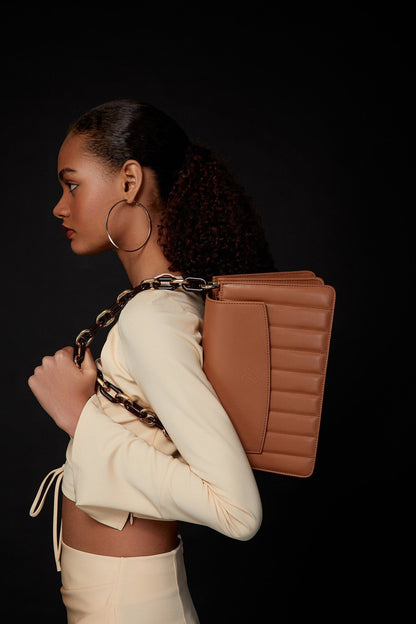 Zincir Askılı Camel Çapraz Çanta