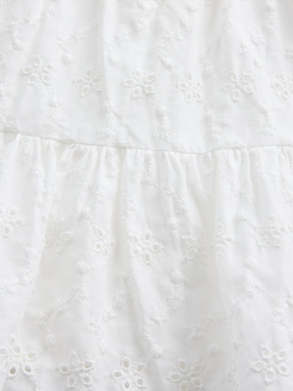 Beyaz Tiered Eyelet Tank Bluz