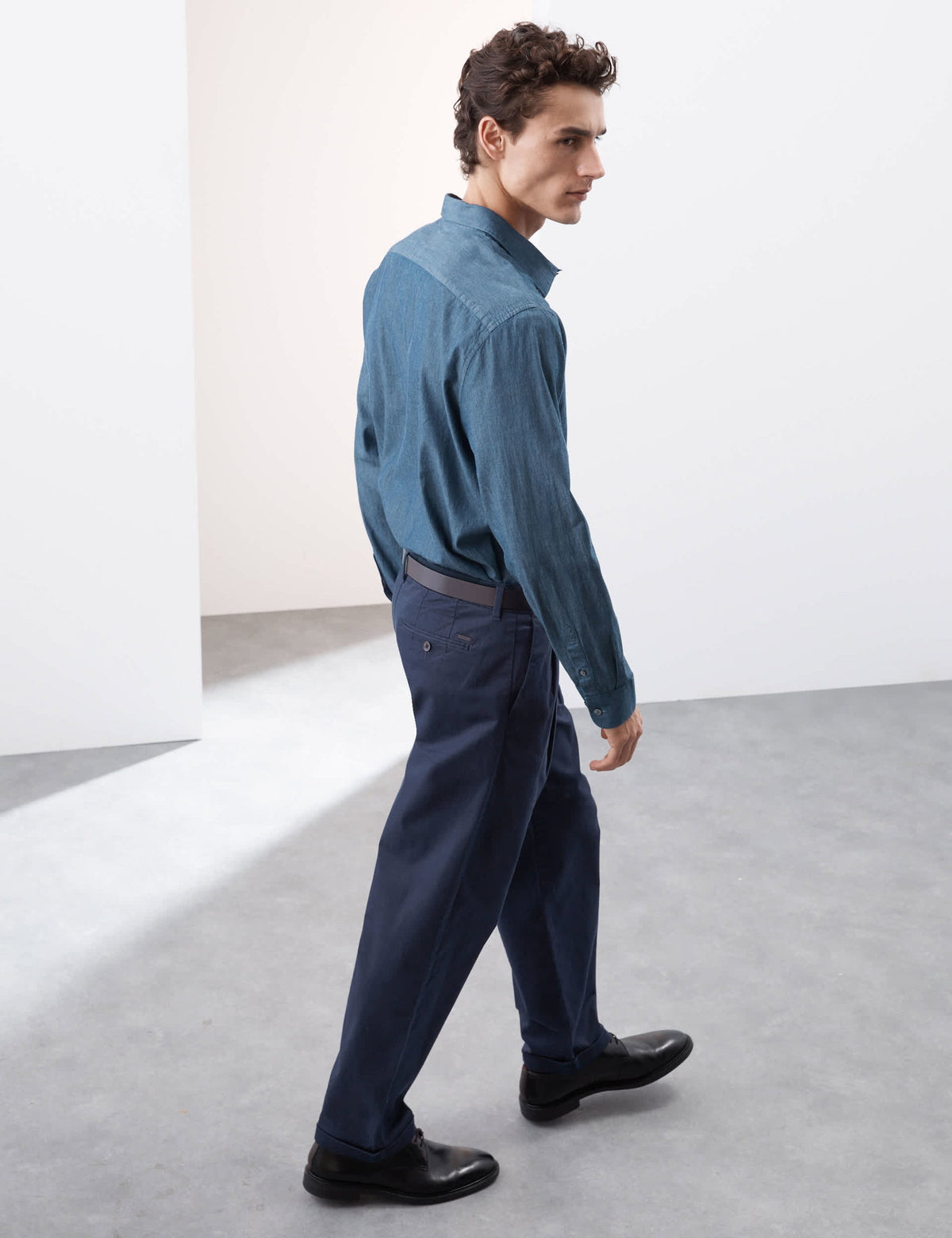 Tapered Fit Chino Pantolon