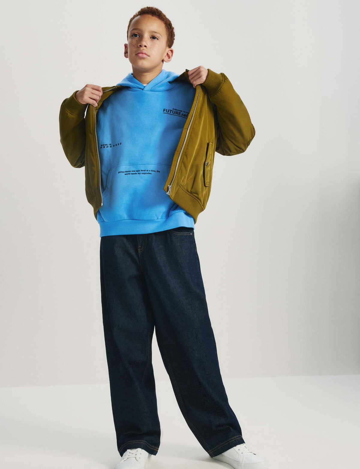Grafik Baskılı Kapüşonlu Sweatshirt