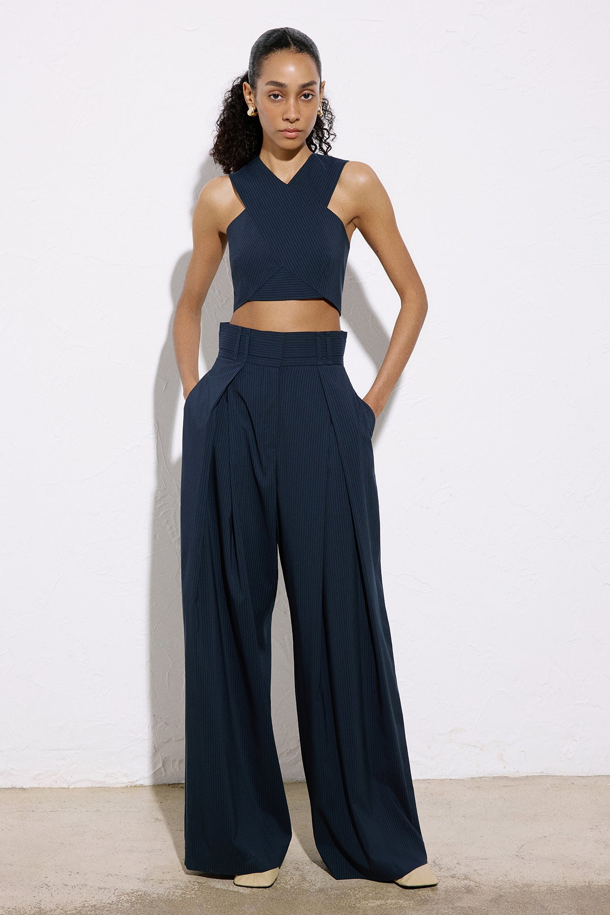 Asimetrik Detaylı Çizgili Crop Lacivert Büstiyer
