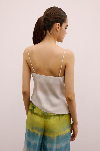 Asimetrik Detaylı Şık Gri Crop Bluz