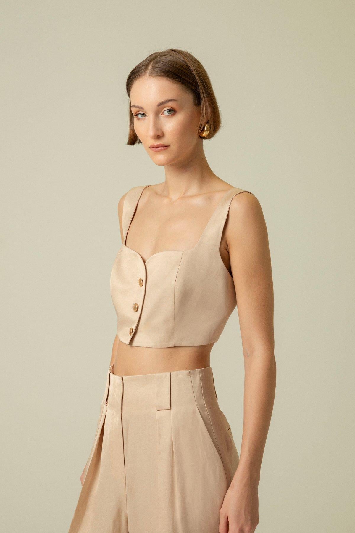 Askılı Gold Düğme Detaylı Bej Crop Top