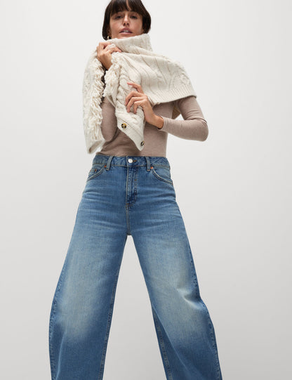Mid Rise Rahat Kalıp Horseshoe Jean