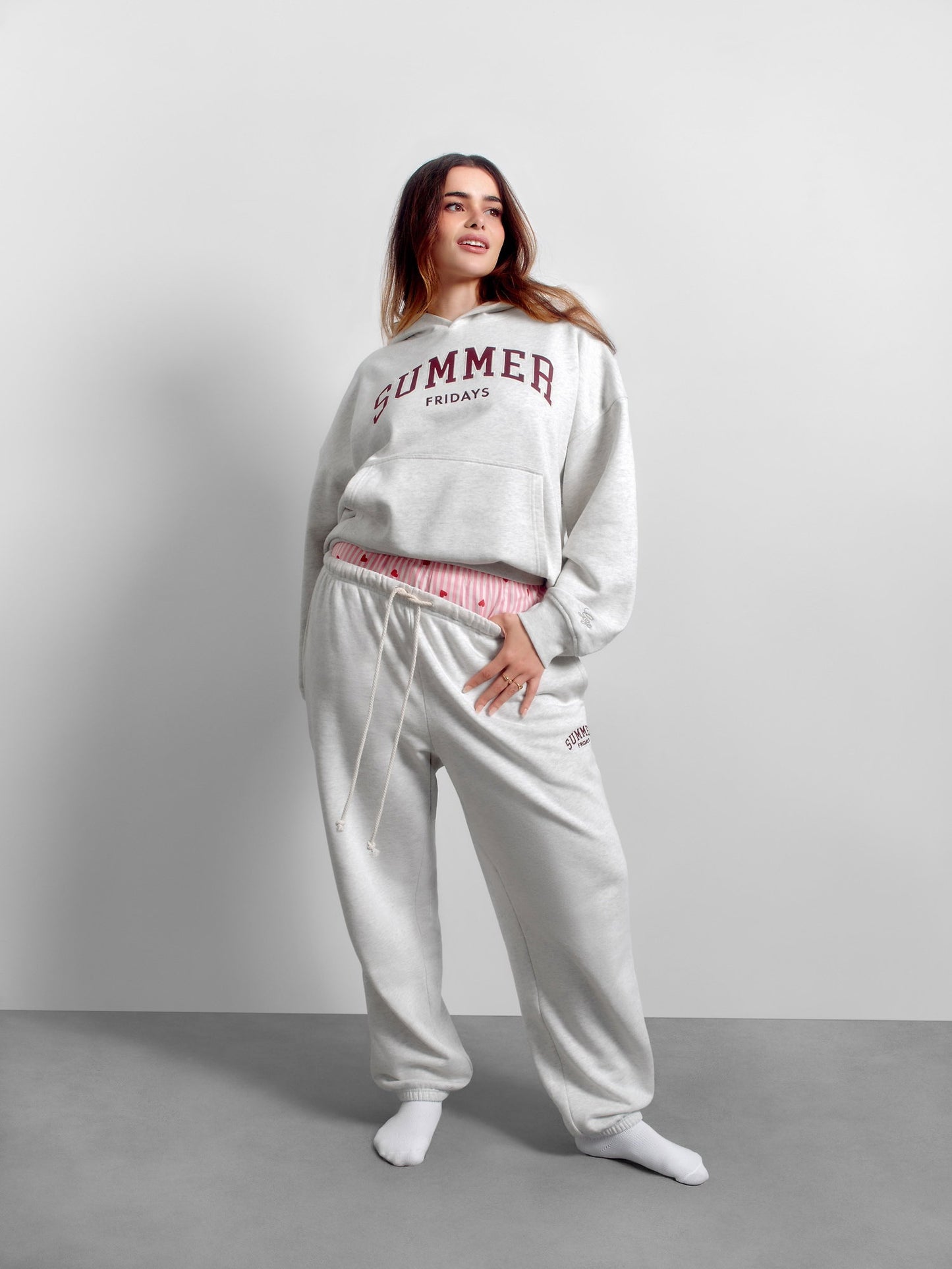 Gri Gap × Summer Fridays Heavyweight Relaxed Logo Eşofman Altı