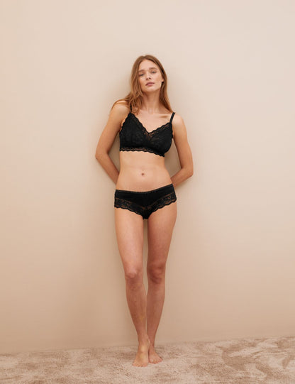 Dantel Detaylı Balensiz Bralet