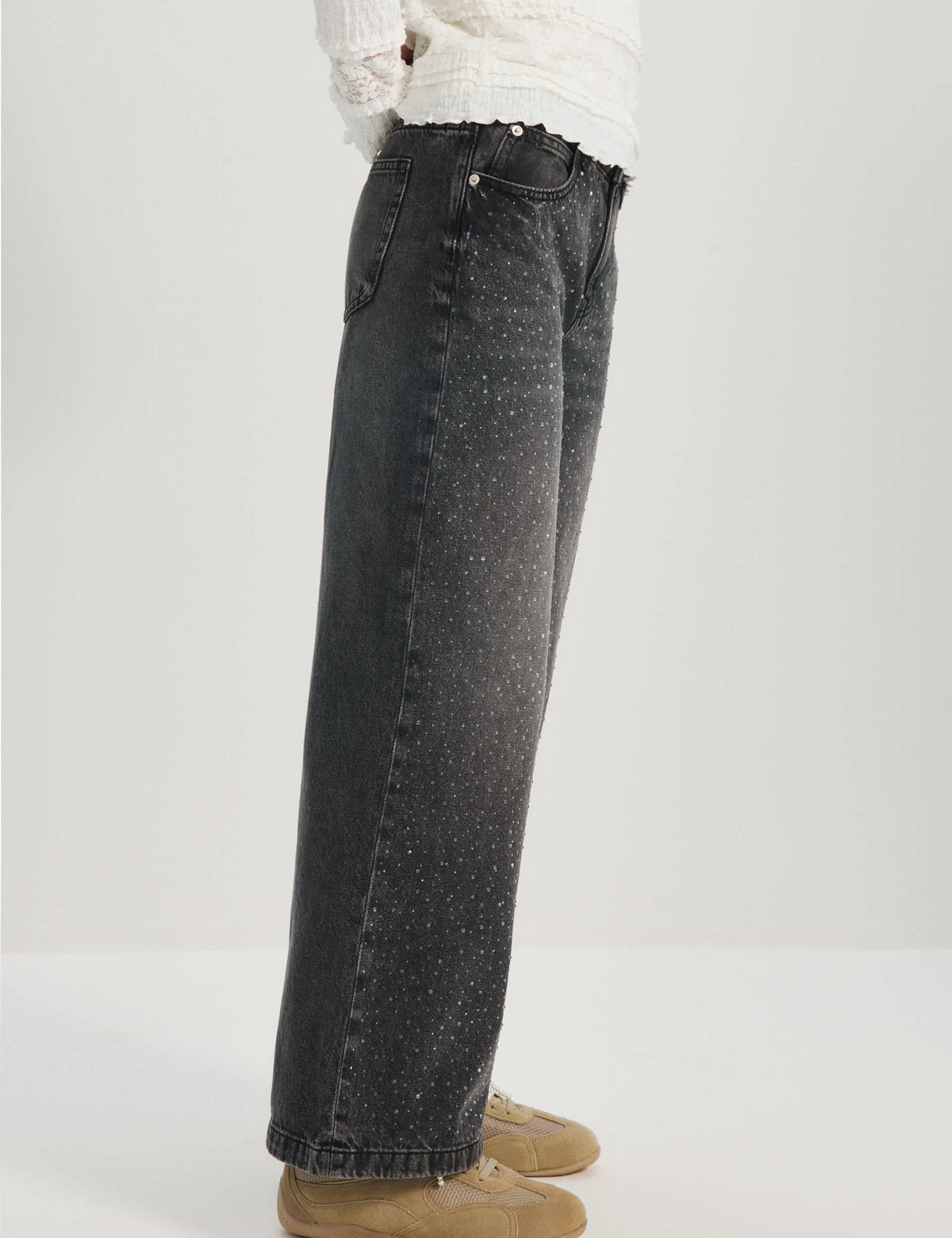 Taş Detaylı Geniş Paça Jean Pantolon
