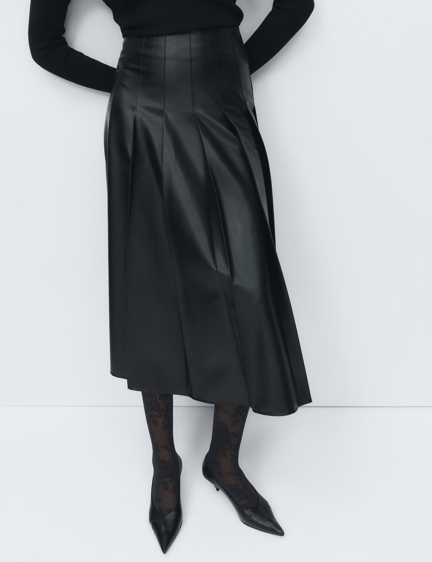 Çiçek Desenli Çorap