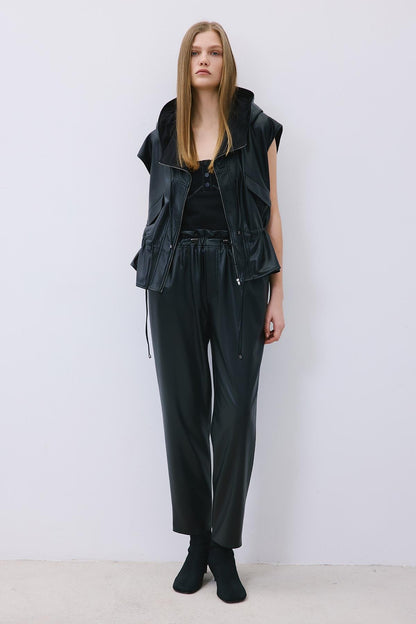 Bağcıklı Suni Deri Rahat Form Siyah Pantolon