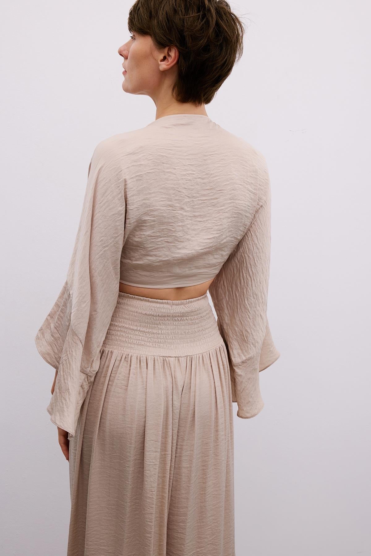 Bağlamalı Rahat Bej Crop Bluz
