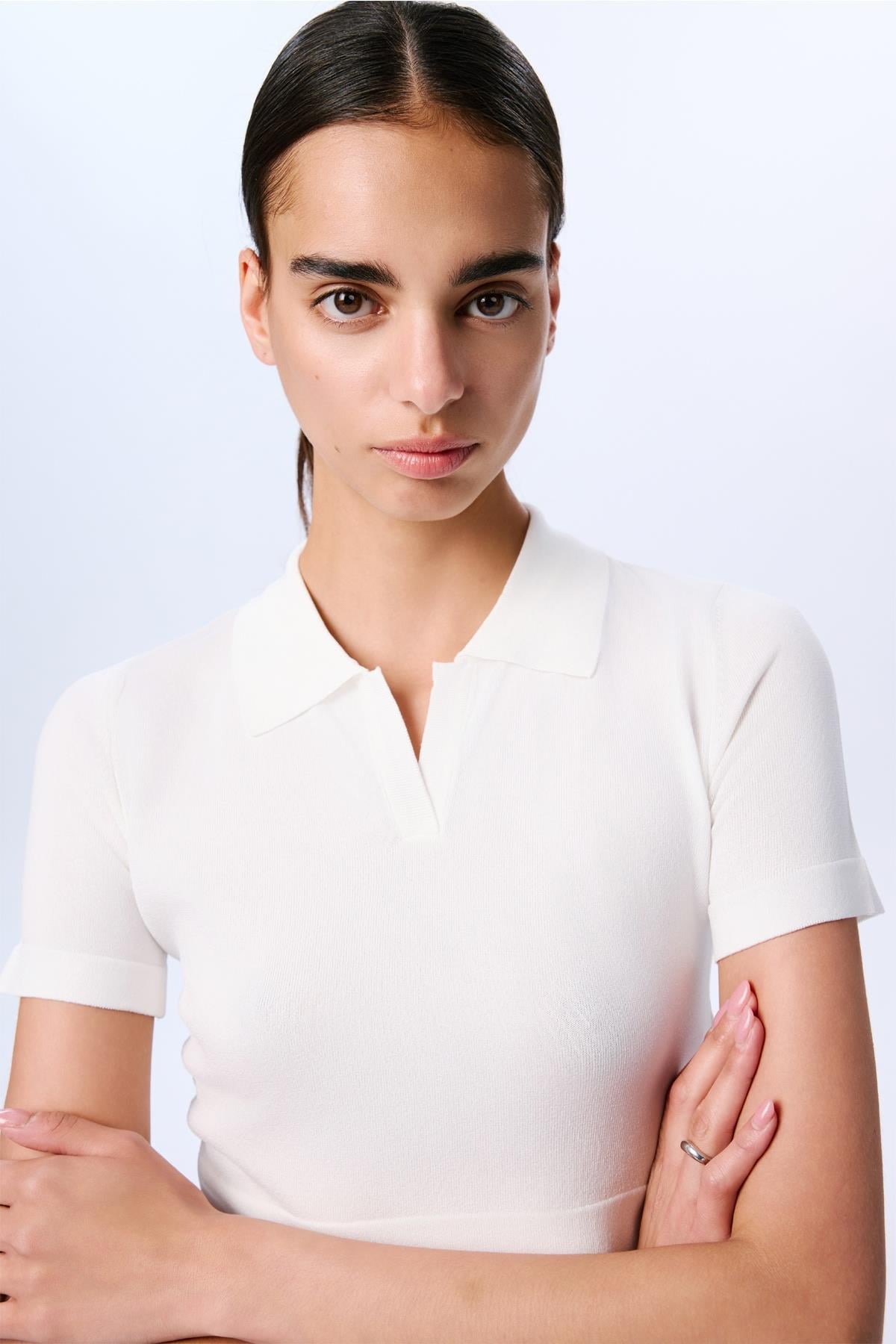 Basic Kısa Kollu Crop Ekru Bluz