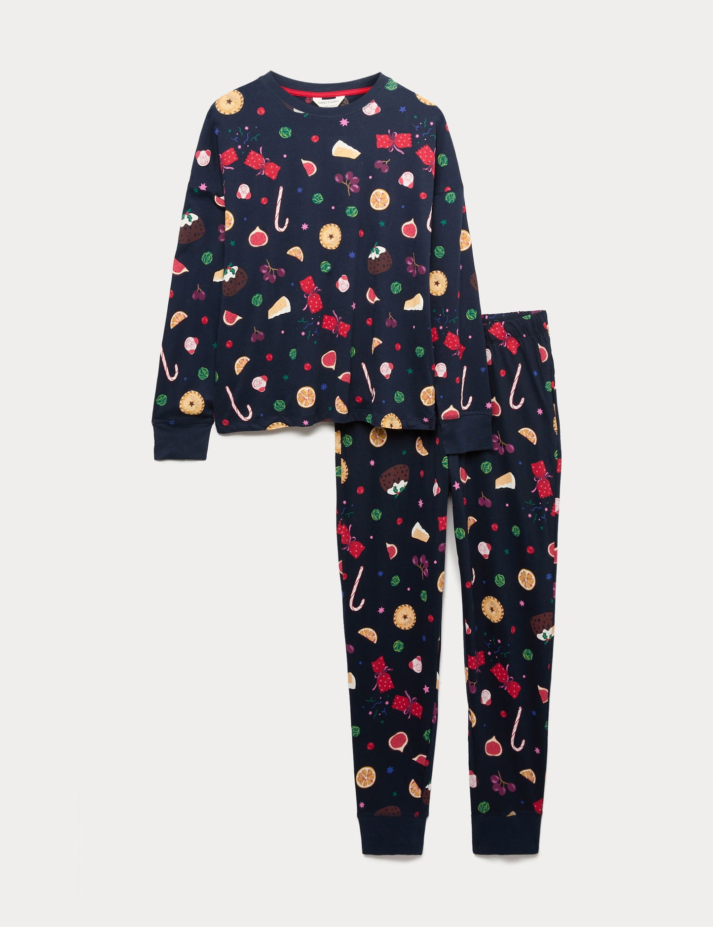 Saf Pamuklu Yılbaşı Desenli Pijama Takımı