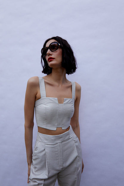 Bej Kalın Askılı Crop Keten Bluz