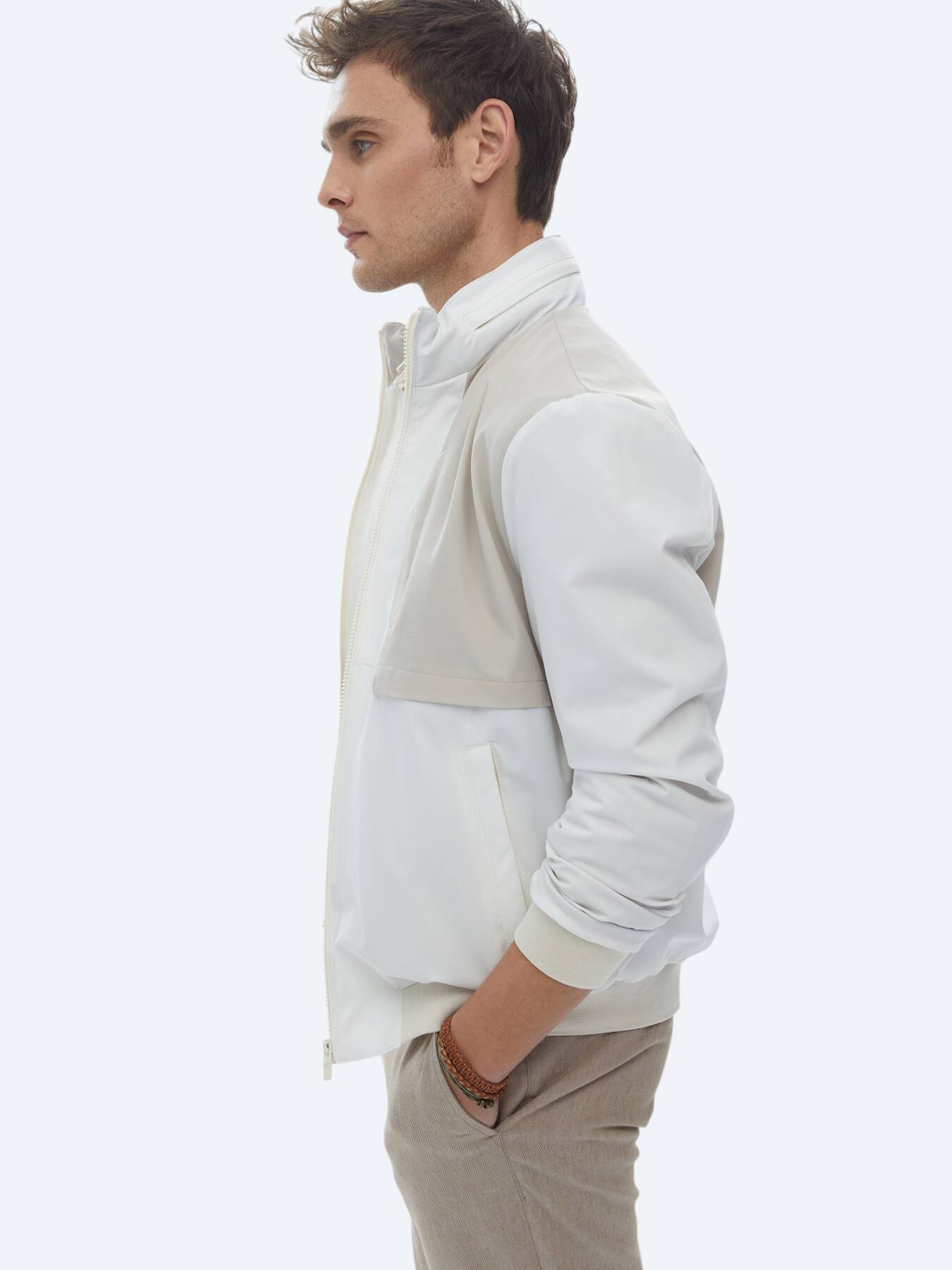 Beyaz Regular Fit Kapüşonlu Casual Dokuma Mont