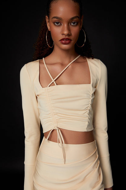 Büzgü Detaylı Ekru Crop Top