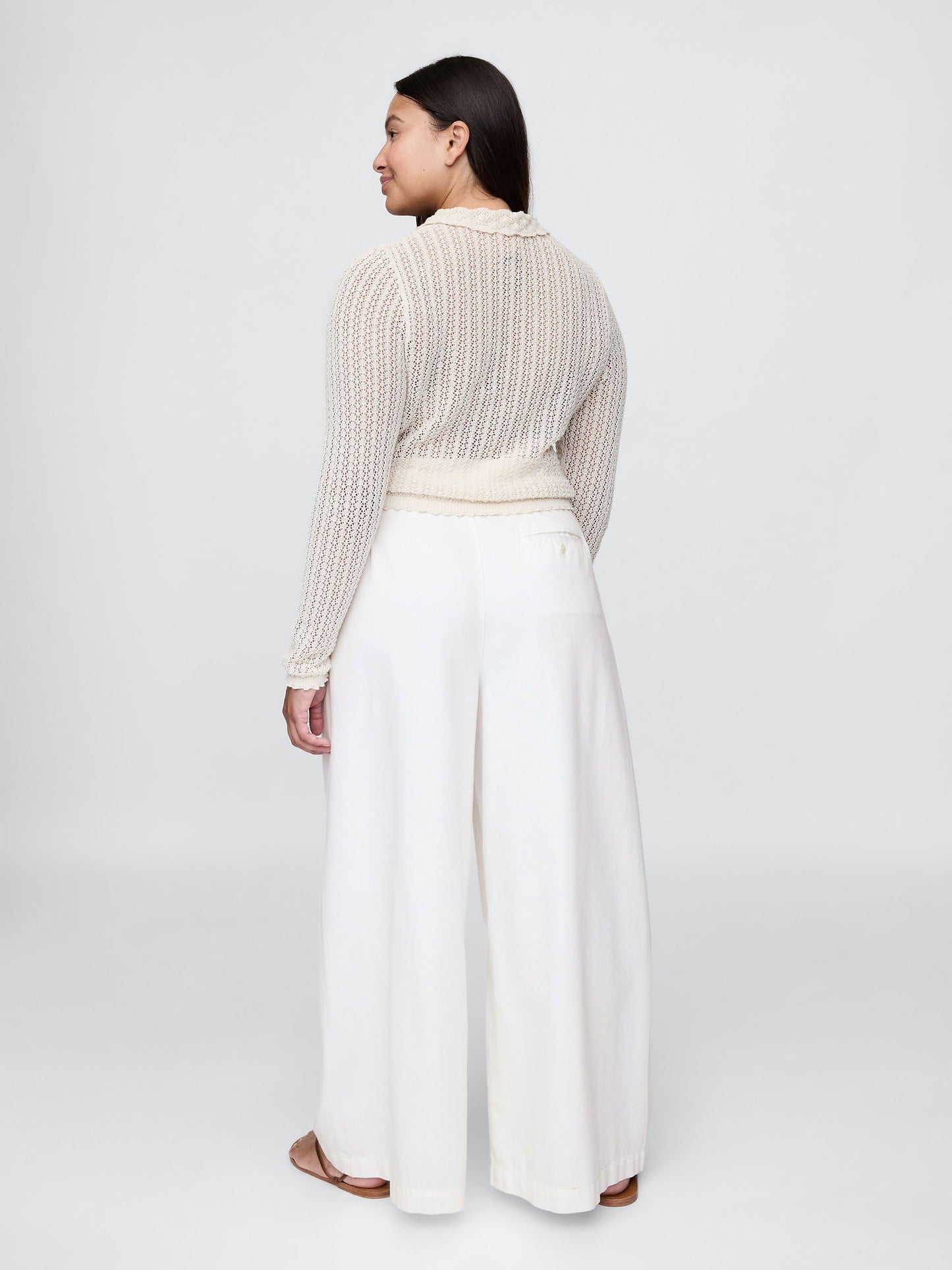 Beyaz Gap × Dôen High Rise Pileli Pantolon