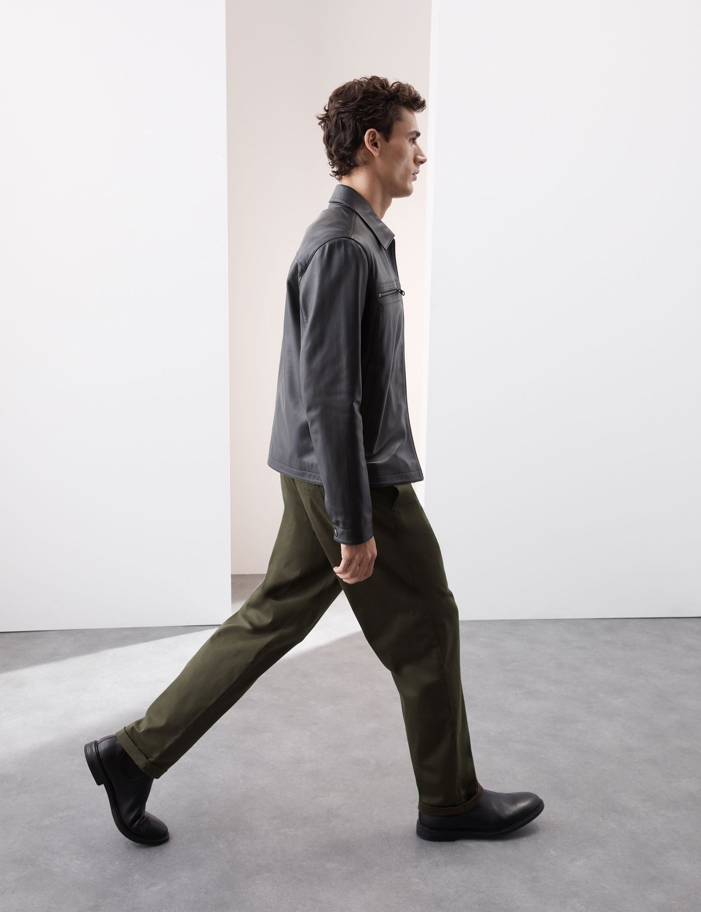 Tapered Fit Chino Pantolon