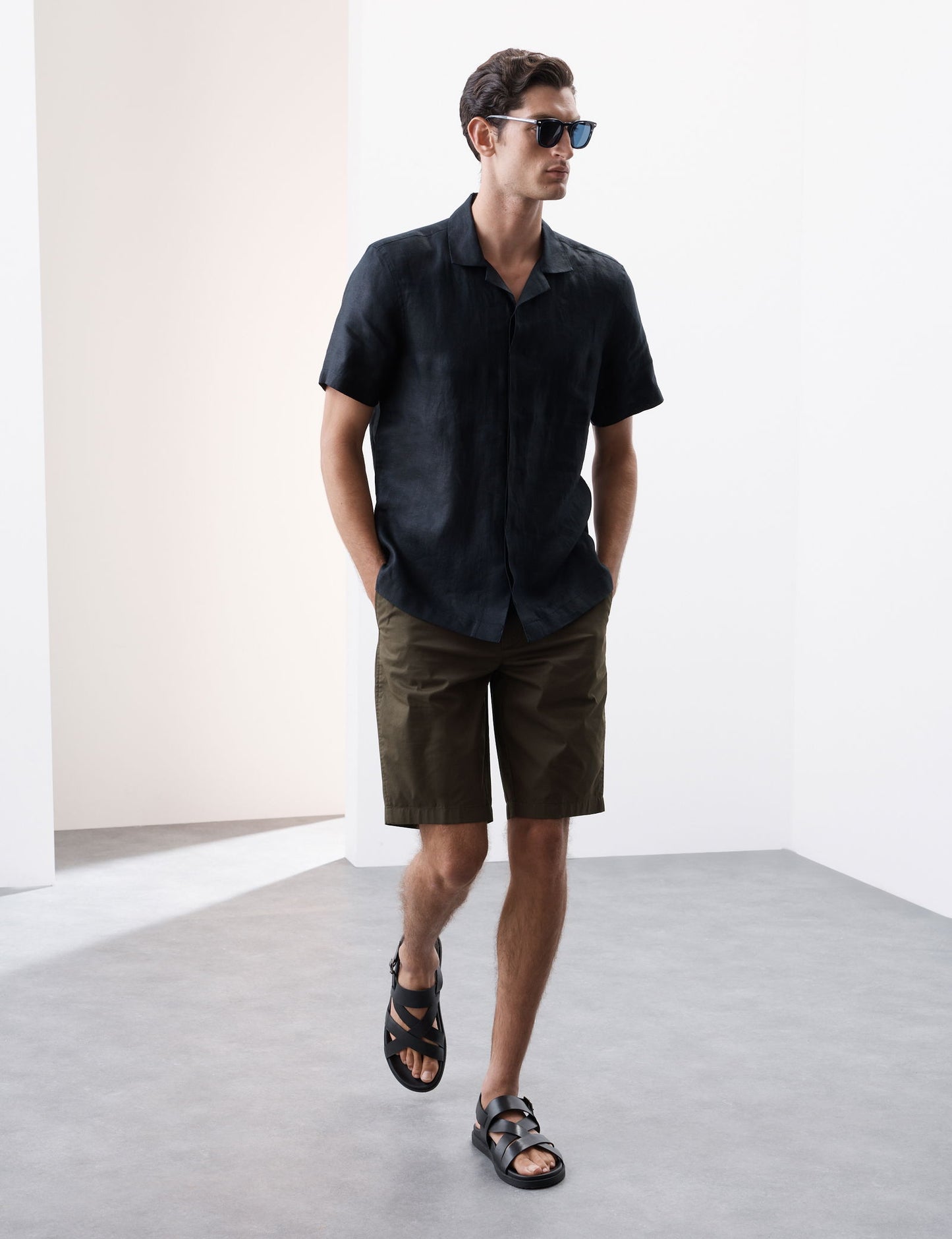 Pamuk Karışımlı Regular Fit Lightweight Chino Şort
