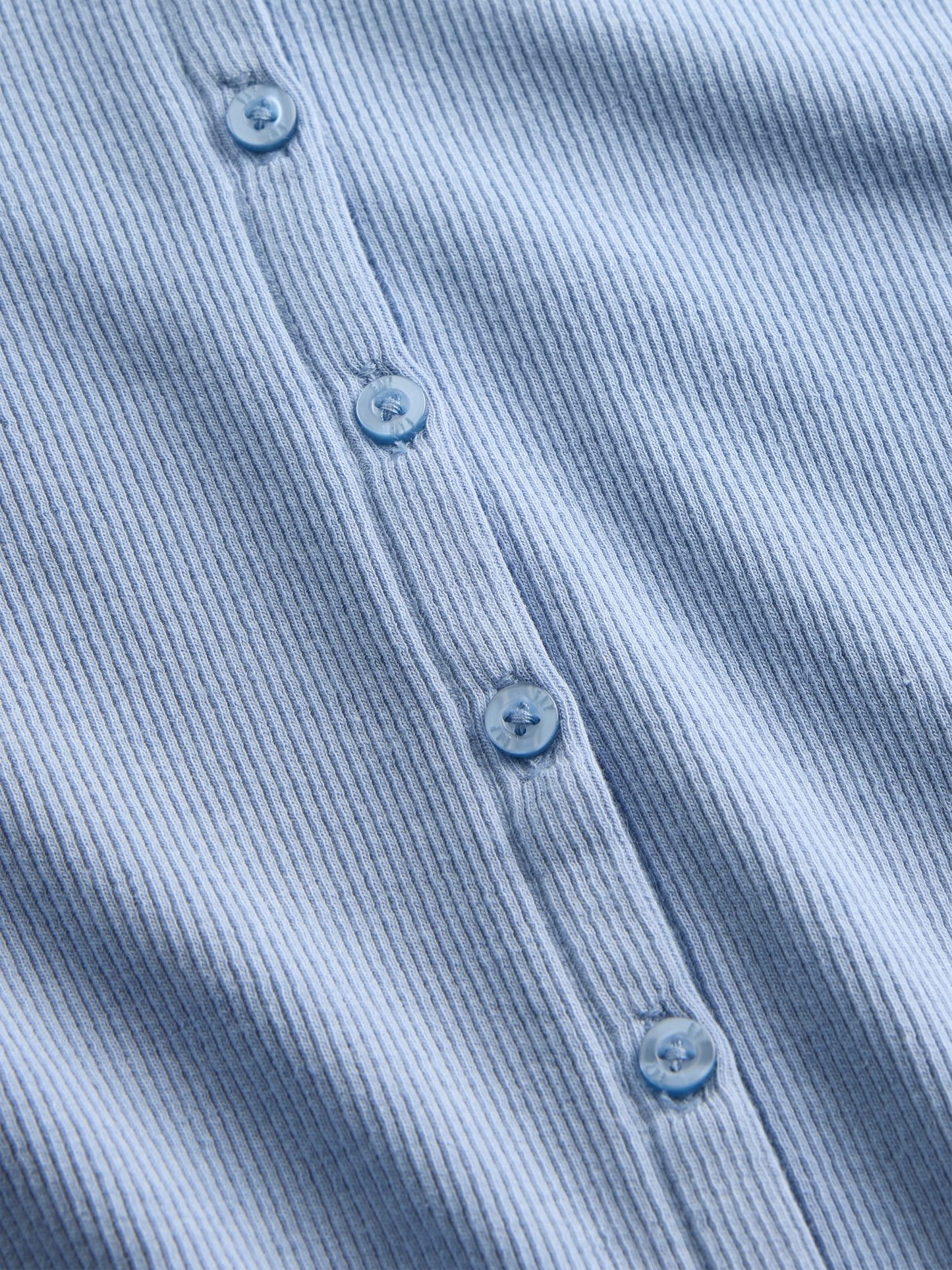Açık Mavi Modern Fitilli Düğmeli Bisiklet Yaka T-shirt