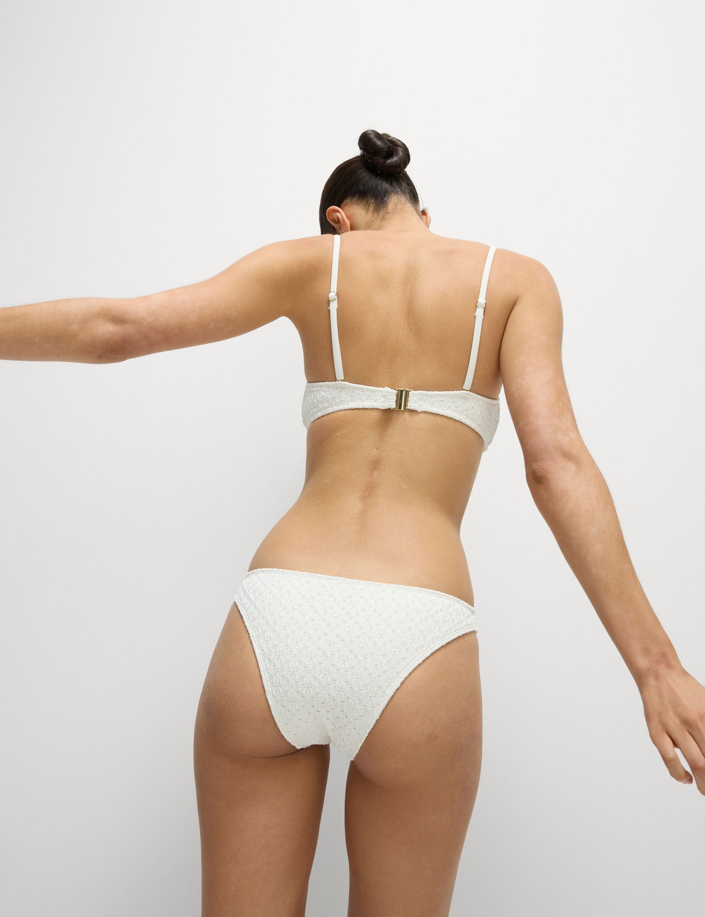 Dantel Detaylı Yüksek Bel Bikini Altı