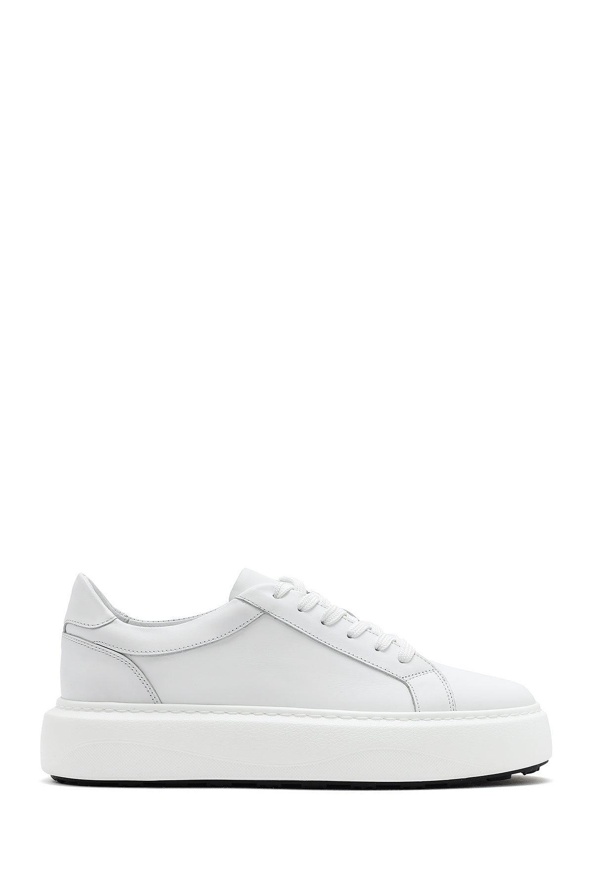 Erkek Beyaz Bağcıklı Kalın Tabanlı Deri Sneaker