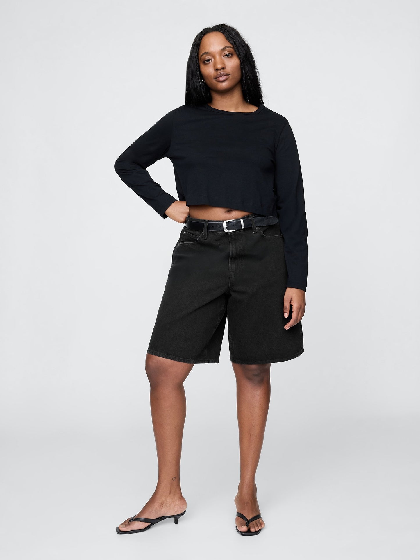 Siyah 11.5 Mid Rise Longline Denim Şort