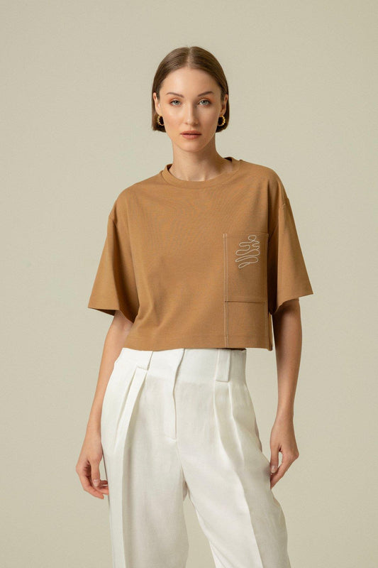 Cep Nakış Detaylı Camel T-Shirt