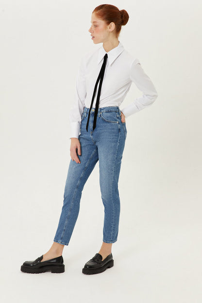 Kısa Paça Mavi Jean