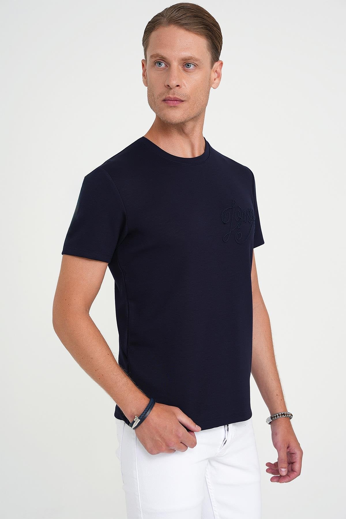 Comfort Fit Bisiklet Yaka Nakışlı Kısa Kol Lacivert Pamuk Tişört Ts 910