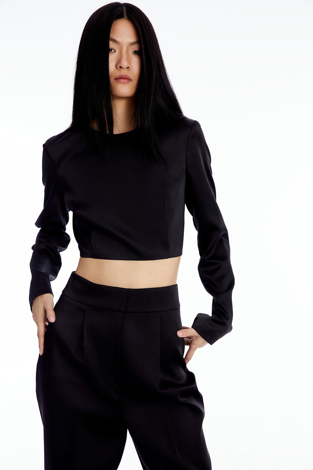 Crop Siyah Saten Bluz