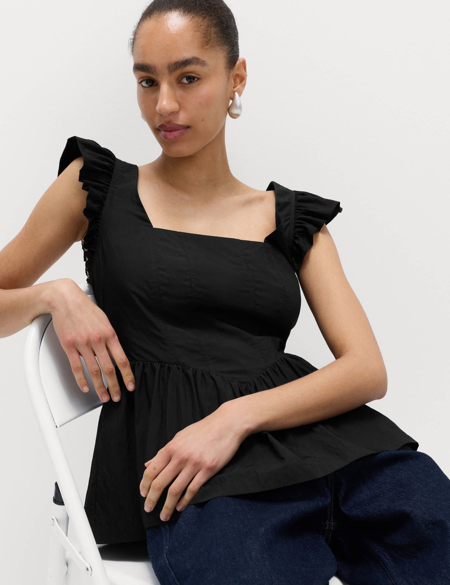Kare Yaka Detaylı Bluz